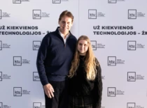 John Kazickas su 1 kurso KTU finansų studente Barbora Žilaityte