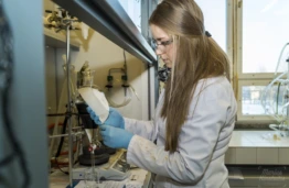 KTU chemikų triumfas: kaip auk&scaron;čiausio lygio mentorystė virsta geriausiomis &scaron;alies disertacijomis