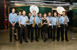 Dešimt metų scenoje – KTU pučiamųjų grupė „The BrassBees“ į jubiliejinį koncertą Kaune suburs skirtingų žanrų atlikėjus